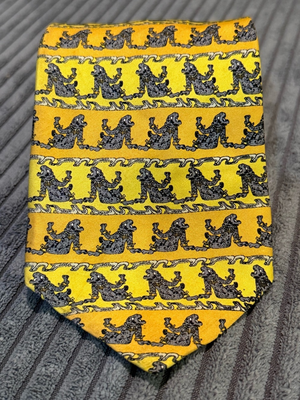 Pineda Covalin Yellow Patterned Men's luxury Silk Tie Animal Motif Traditional